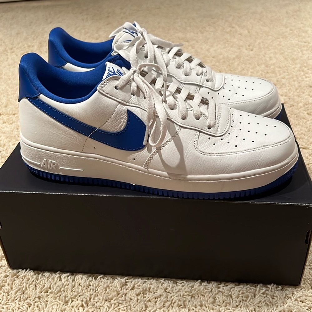 NWOT Nike Air Force 1 Low Retro white and royal blue sneaker